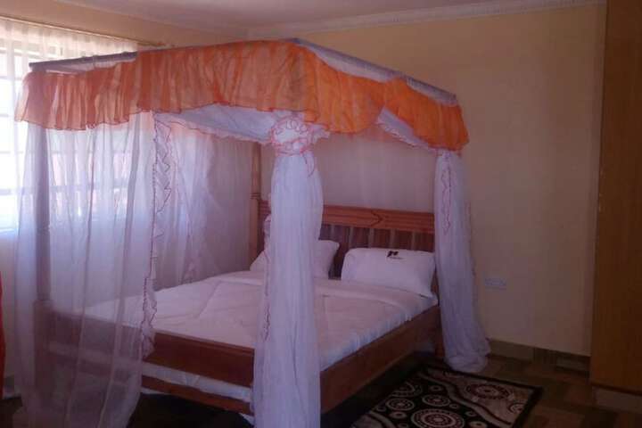 Room 2 of 11