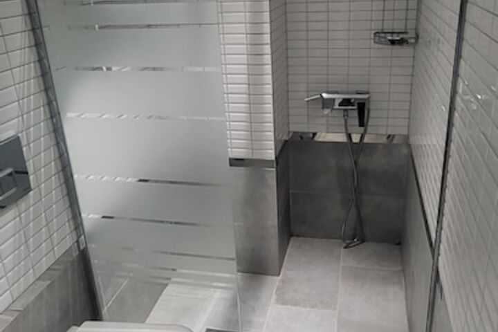 Room 15 of 19