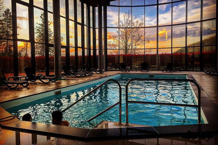 Pool 16 of 70
