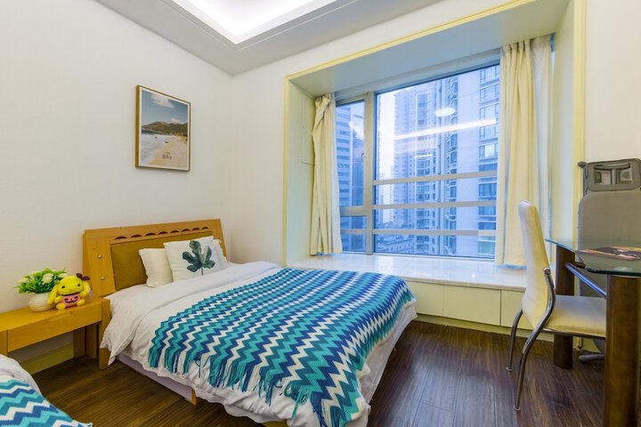 Room 30 of 94