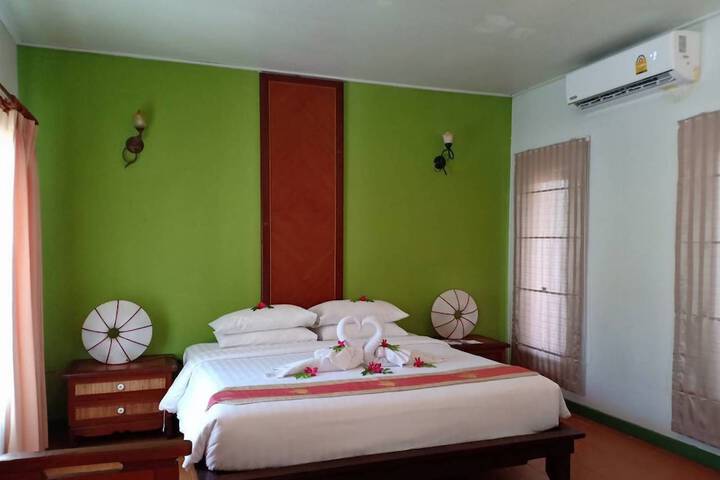 Room 4 of 60