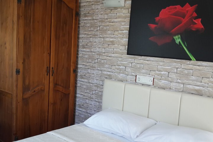 Room 14 of 64