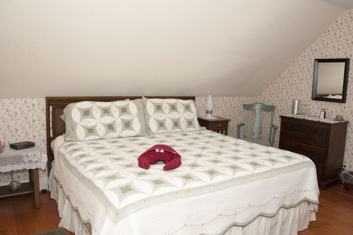 Room 4 of 22