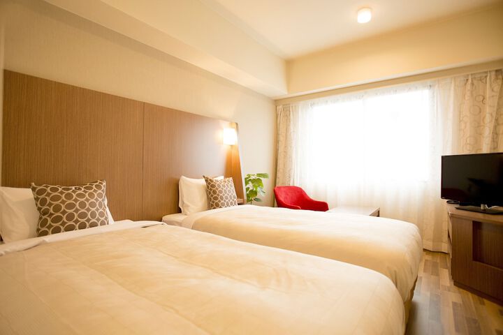 Room 10 of 84