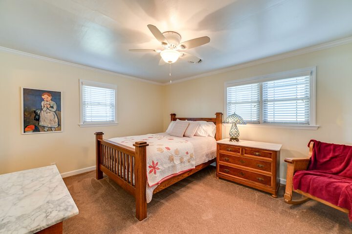 Room 3 of 35