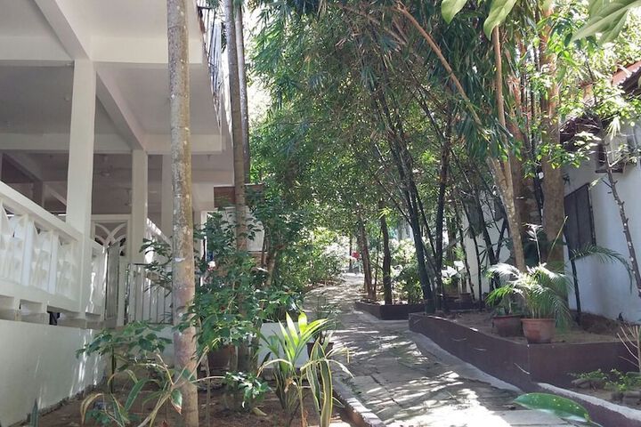 Property Grounds 24 of 34