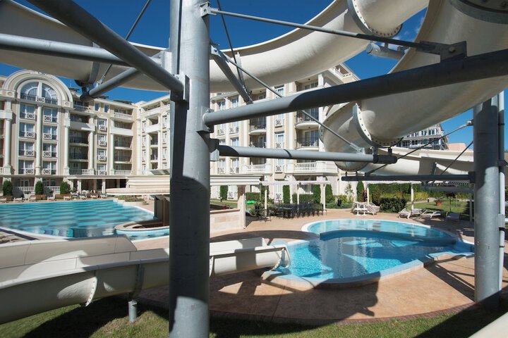 Pool 15 of 46