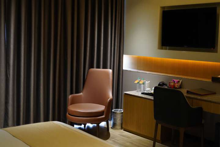 Room 17 of 62