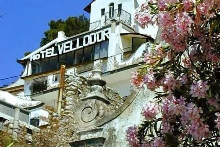 Hotel 52 of 63