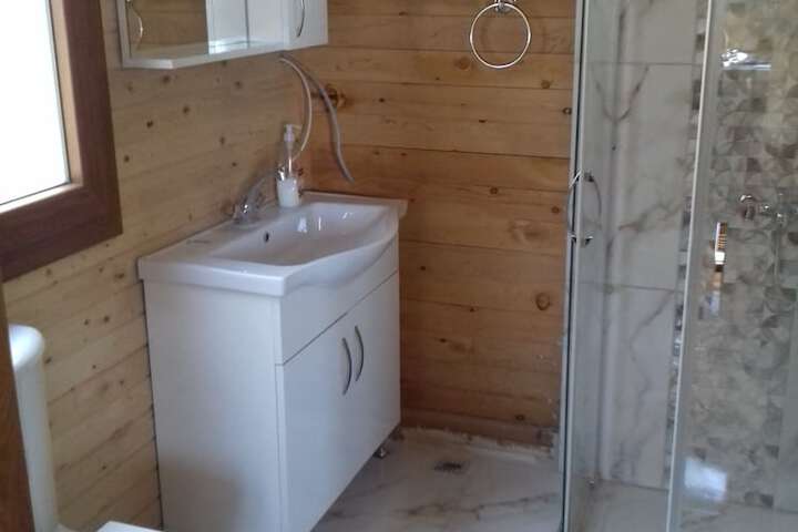 Room 15 of 23