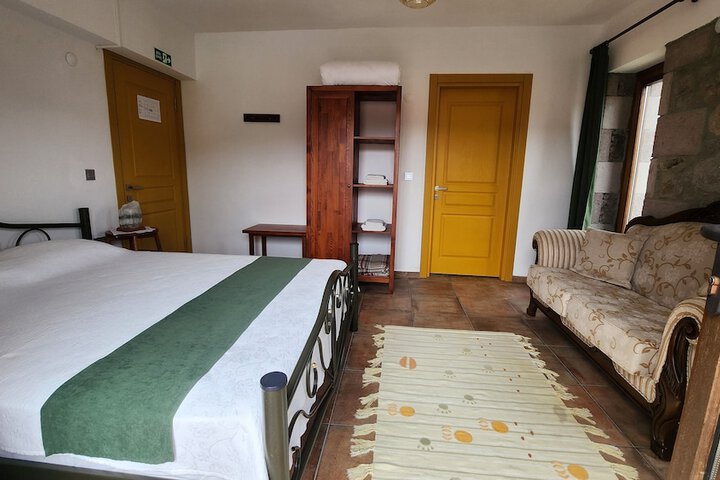 Room 17 of 63