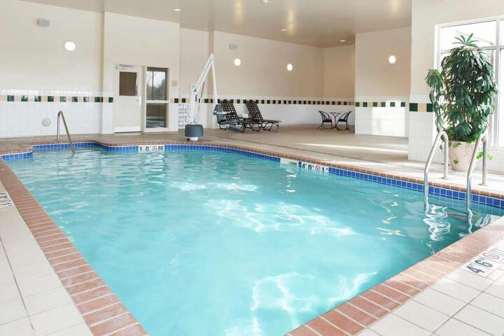 Hotel with Pool