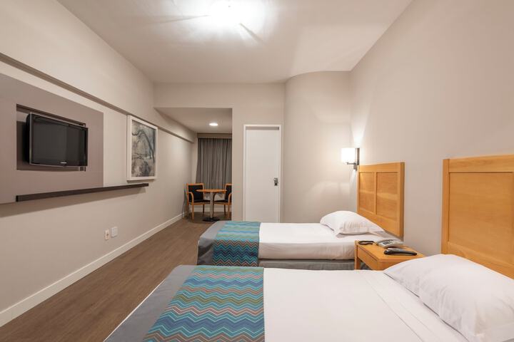 Room 16 of 45