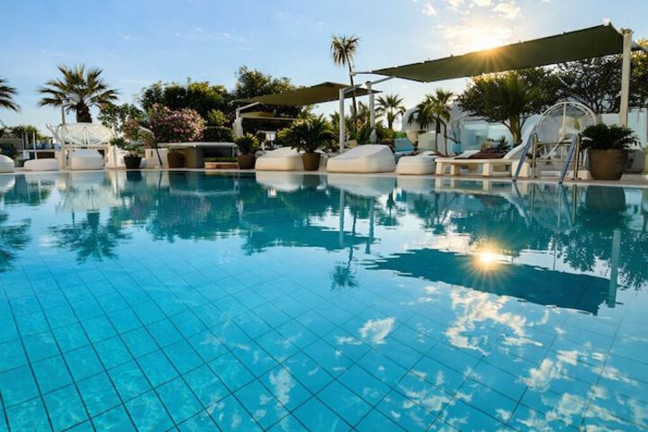 Pool 107 of 155