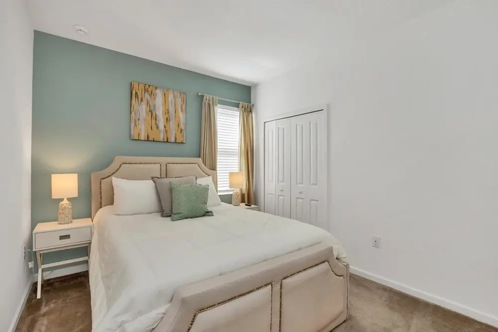 Room 4 of 19