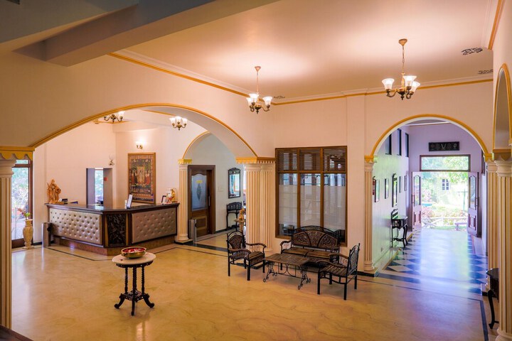 Hotel Interior 7 of 51