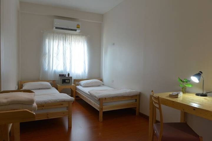 Room 15 of 29