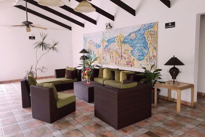 Guest Lobby