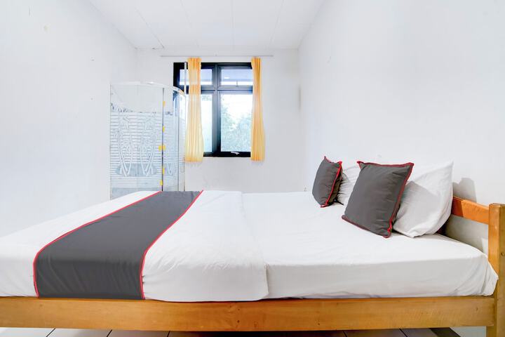 Room 14 of 28