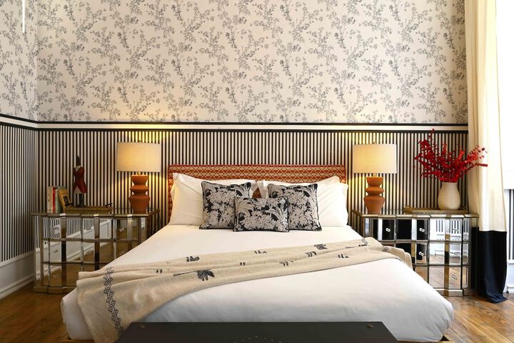 Room 4 of 60