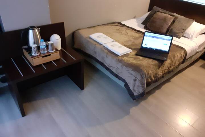 Room 9 of 15