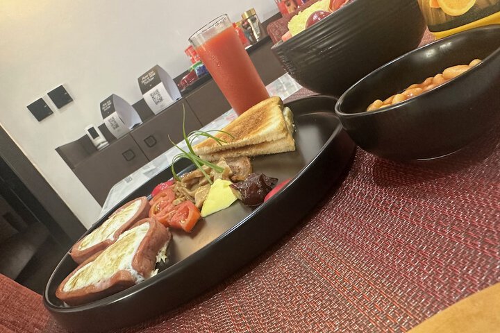 Dining 23 of 37