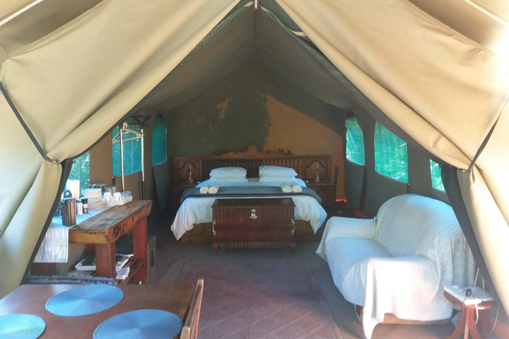 Room 2 of 7