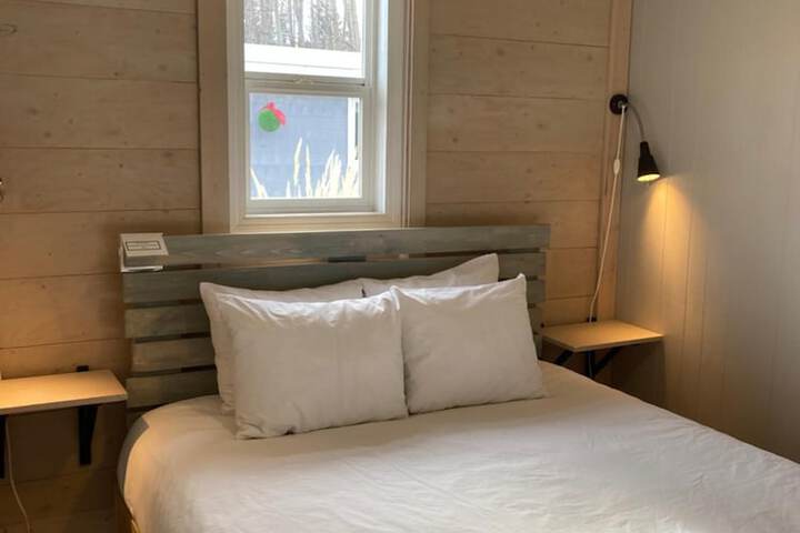 Room 7 of 60