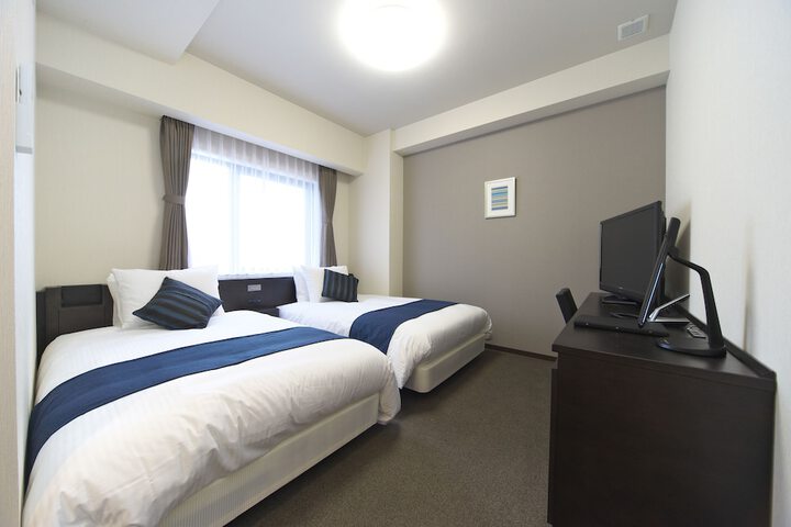 Room 4 of 31