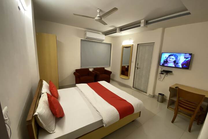 Room 27 of 52