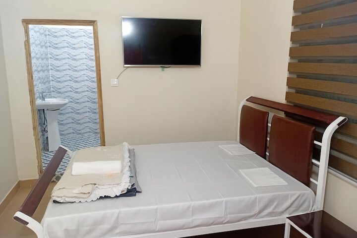 Room 3 of 26