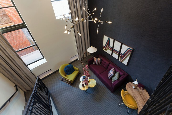 Room 40 of 65