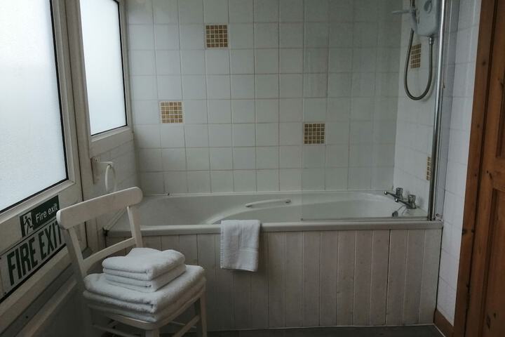 Clean Restrooms
