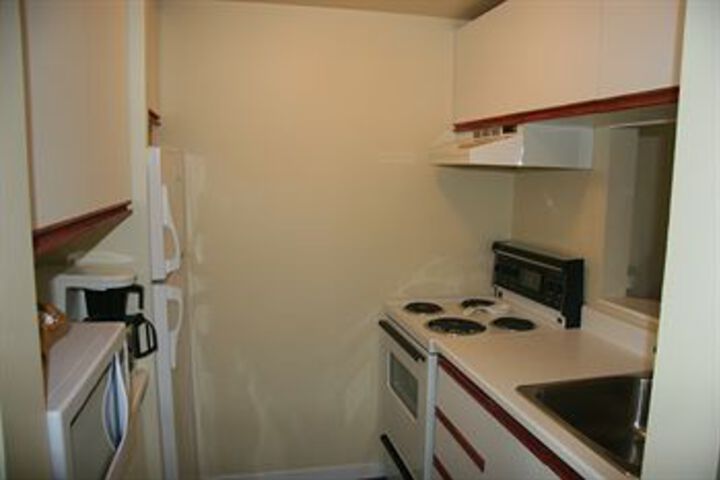 Room 7 of 42