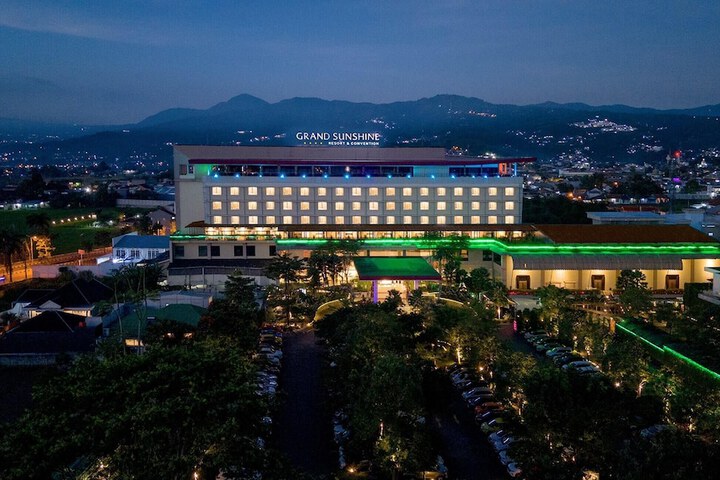 Exterior of Grand Sunshine Resort & Convention