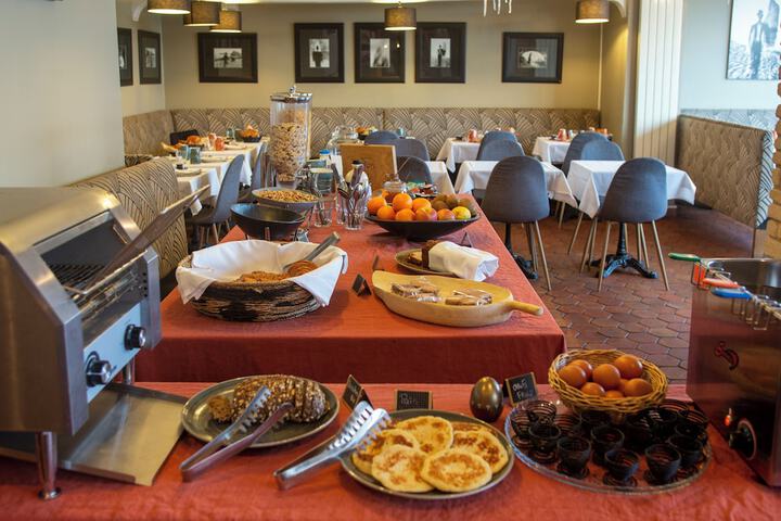 Breakfast buffet