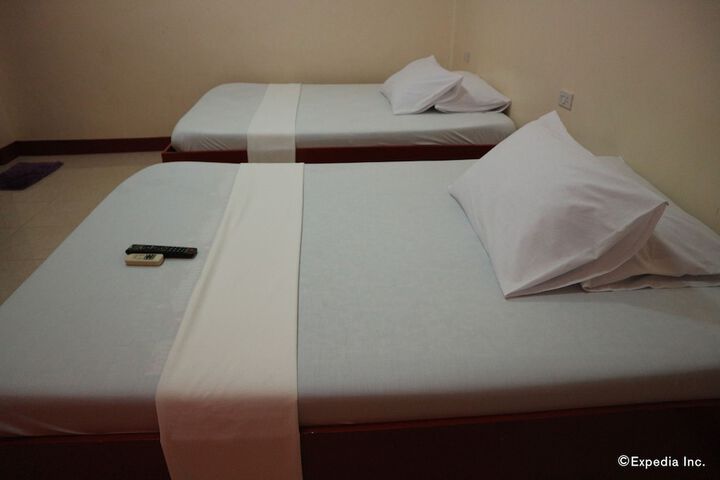 Room 12 of 36