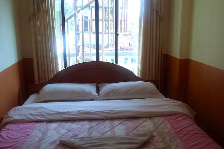 Room 48 of 161