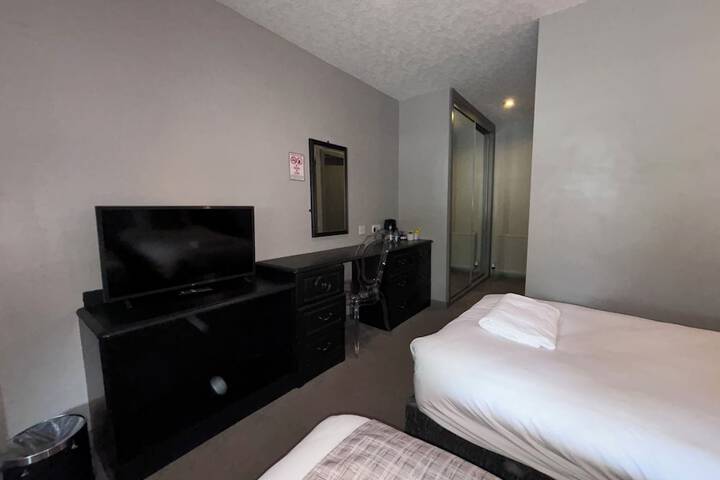 Room 45 of 106