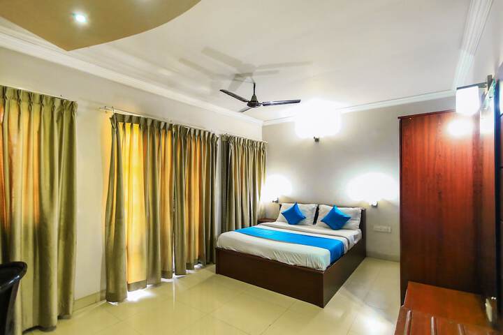 Room 11 of 21