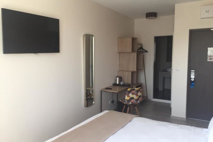 Room 31 of 61