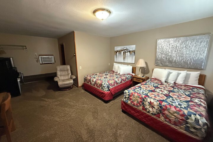 Room 14 of 28