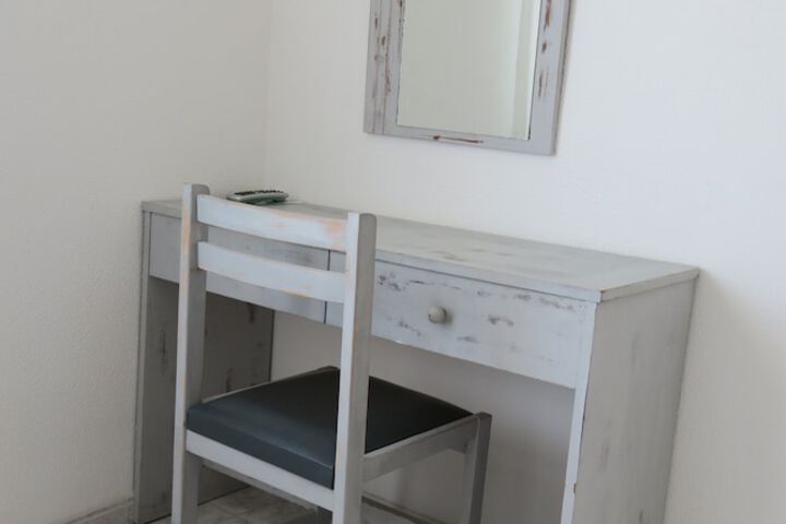 Room 6 of 47