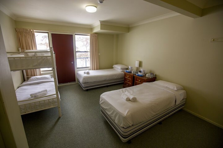 Room 9 of 9