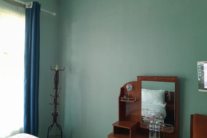 Room 12 of 29