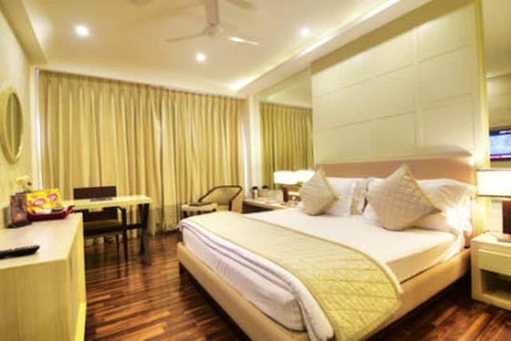 Room 6 of 41