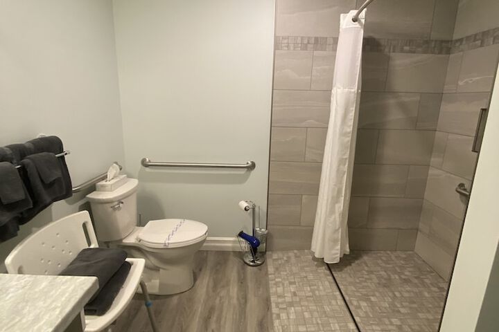 Room 12 of 93