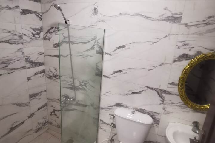 Room 43 of 45