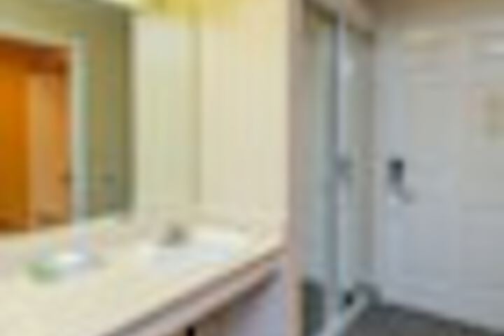 Room 74 of 114