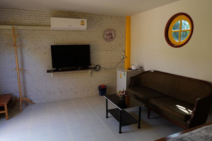 Room 13 of 35